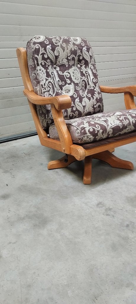 Houten draaistoel Oisterwijk, Ophalen, Gebruikt