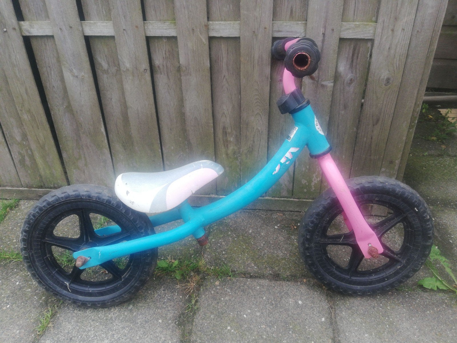Gratis loopfiets doorloper, Kinderen en Baby's, Speelgoed | Buiten | Voertuigen en Loopfietsen, Ophalen, Gebruikt, Loopfiets