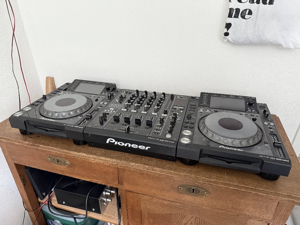 2x CDJ-2000NXS & DJM-900NXS (Incl. Decksavers en flightcase)