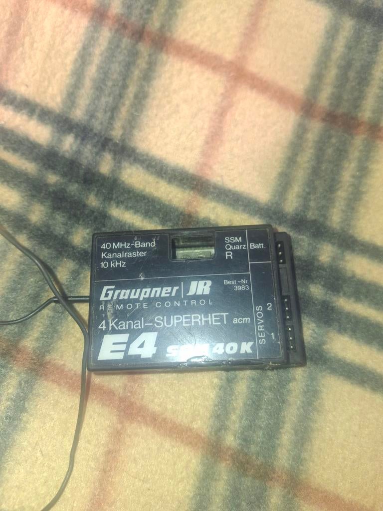 Graupner JR 40 MHz 4-kanaals SUPERHET ontvanger E4, Hobby en Vrije tijd, Ophalen of Verzenden, Gebruikt