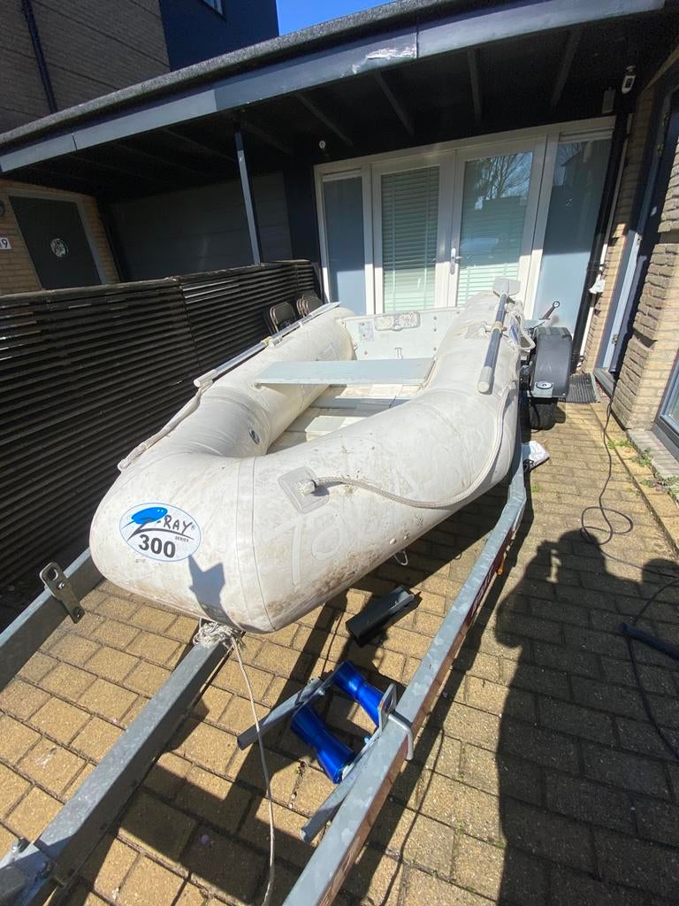Z ray 300 rubberboot rib onderdelen met hoes en pedels, Ophalen of Verzenden, Gebruikt, Overige typen, Motorboot