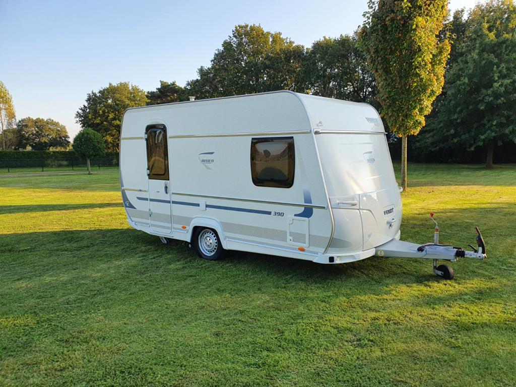 Fendt 390FH voortent en luifel, Caravans en Kamperen, Caravans, Omvormbare zithoek, Schokbreker, Treinzit, Tot en met 3