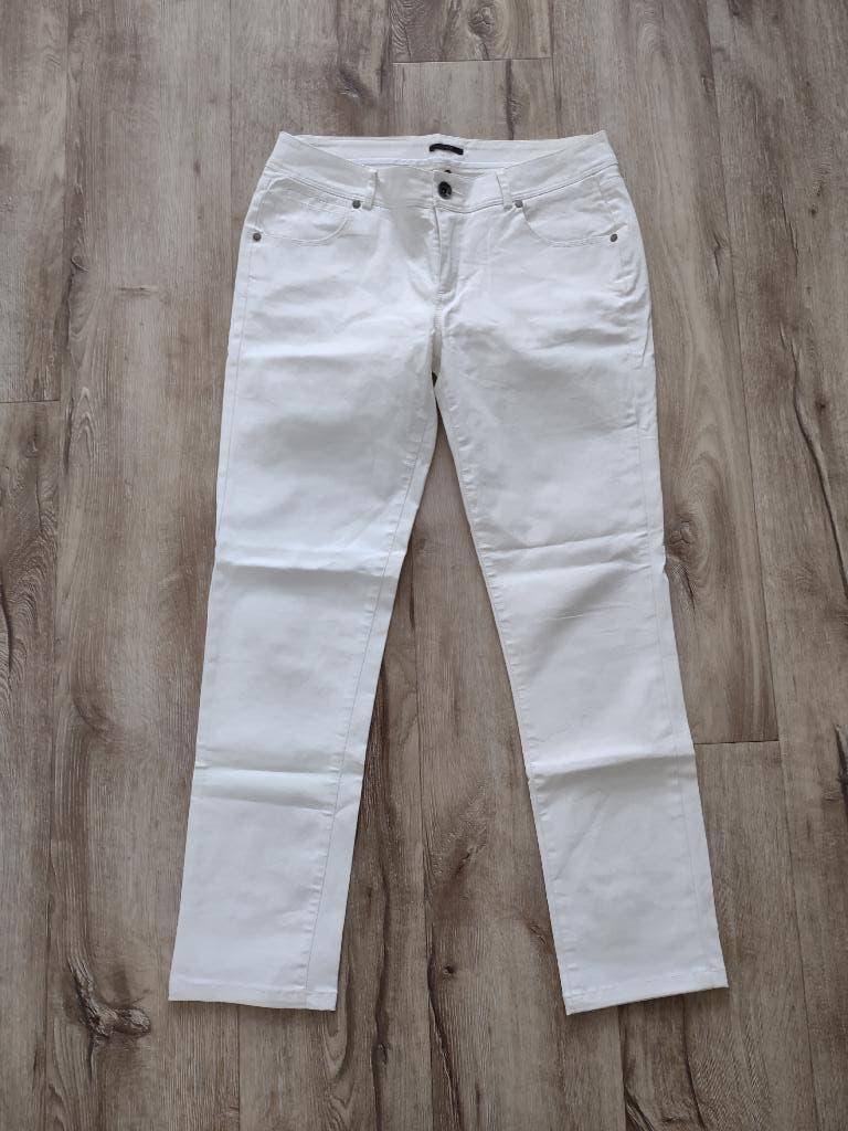 Prachtige, nette witte broek van IKKS, maat 30-M. Lederlook., Maat 38/40 (M), Ophalen of Verzenden, Onb, Lang