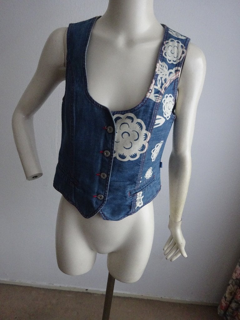 Oilily gilet-vest mt 38, Kleding | Dames, Truien en Vesten, Maat 38/40 (M), Oilily, Blauw, Ophalen of Verzenden