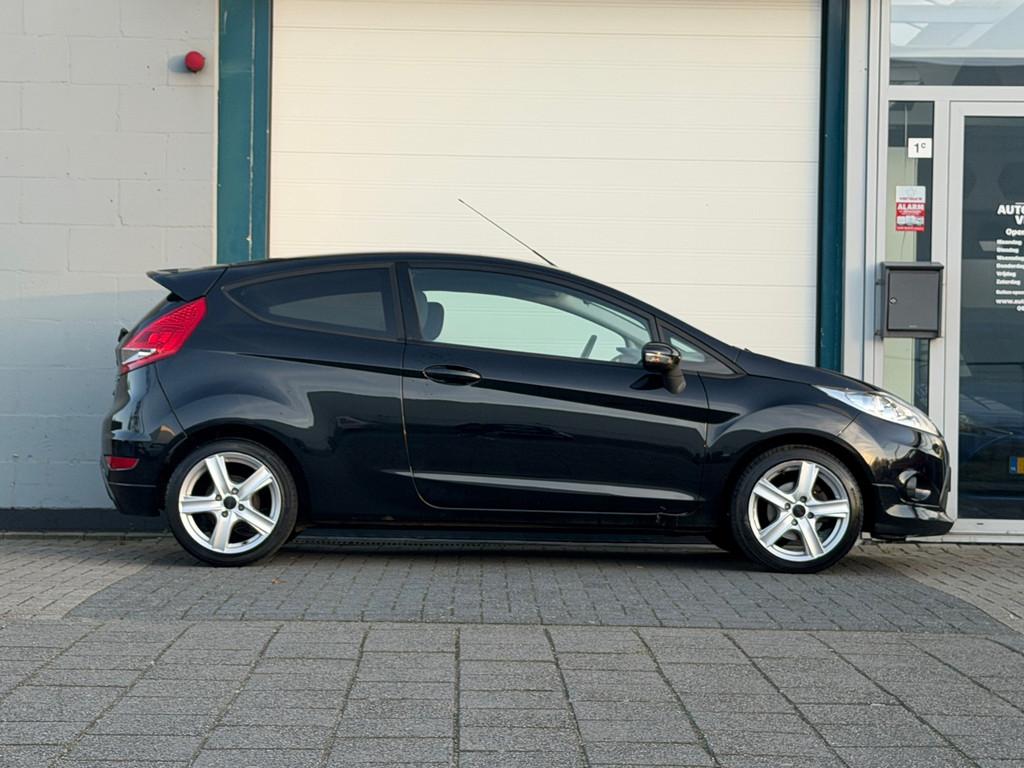 Ford Fiesta 1.4 Ghia Sport Line Airco, Auto's, Voorwielaandrijving, Euro 5, Gebruikt, 31 €/maand