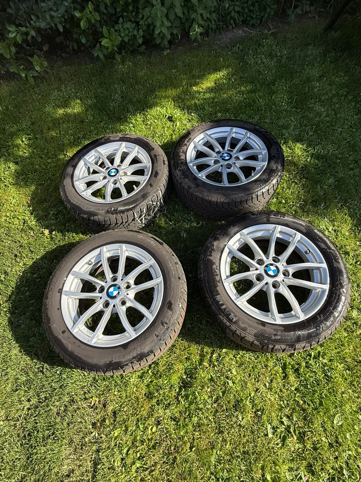 4 BMW lichtmet. velgen (style 378) + winterbanden (1 serie), Auto-onderdelen, Banden en Velgen, Ophalen, Gebruikt, 16 inch, 205 mm