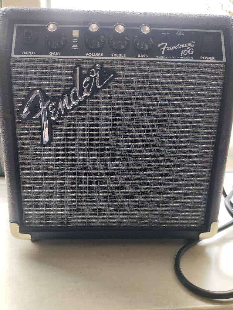 Fender 10G gitaarversterker, Ophalen, Zo goed als nieuw, Gitaar, Minder dan 50 watt