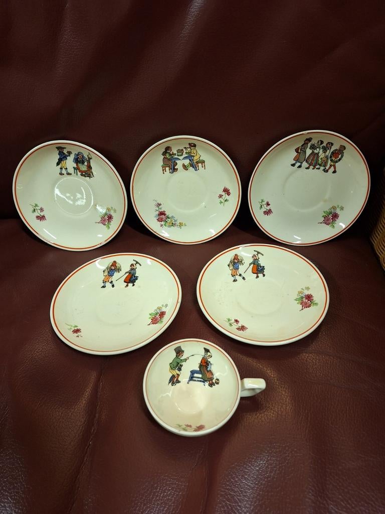 Antiek Kinderservies 1885 Soc. Ceramiek Maastricht, Ophalen of Verzenden