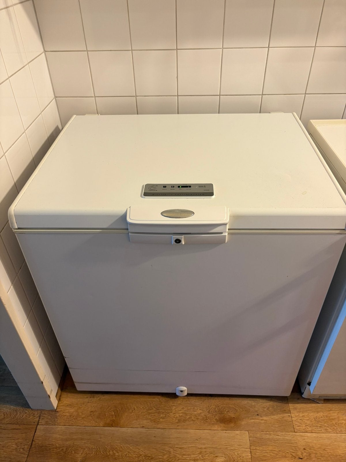 Nette Whirlpool diepvries kist, Vrieskist, Gebruikt, Vrijstaand, 90 cm of meer