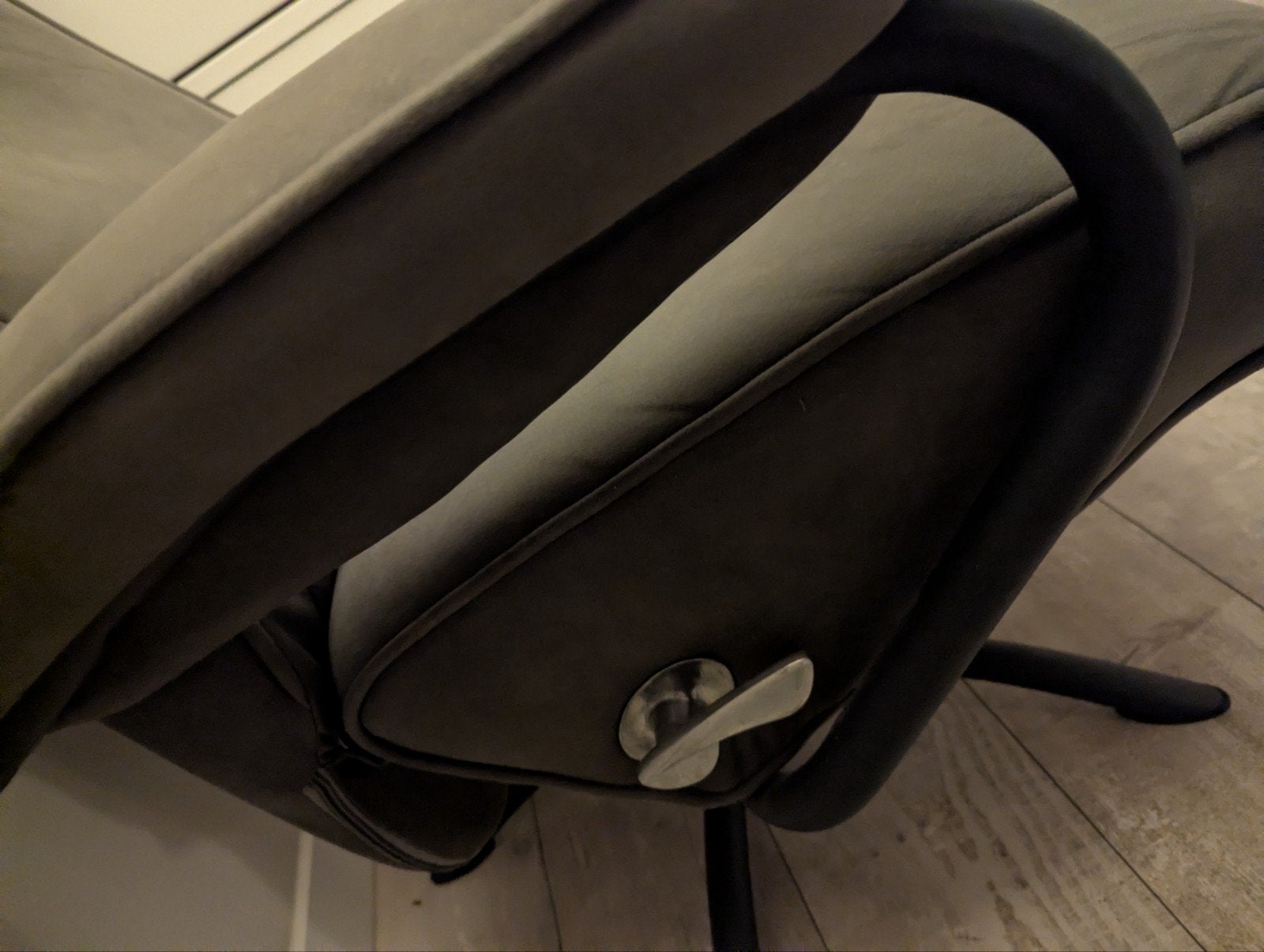 Comfortabele grijze relaxfauteuil met draaivoet, Ophalen, Gebruikt, Modern, Comfort, Stof