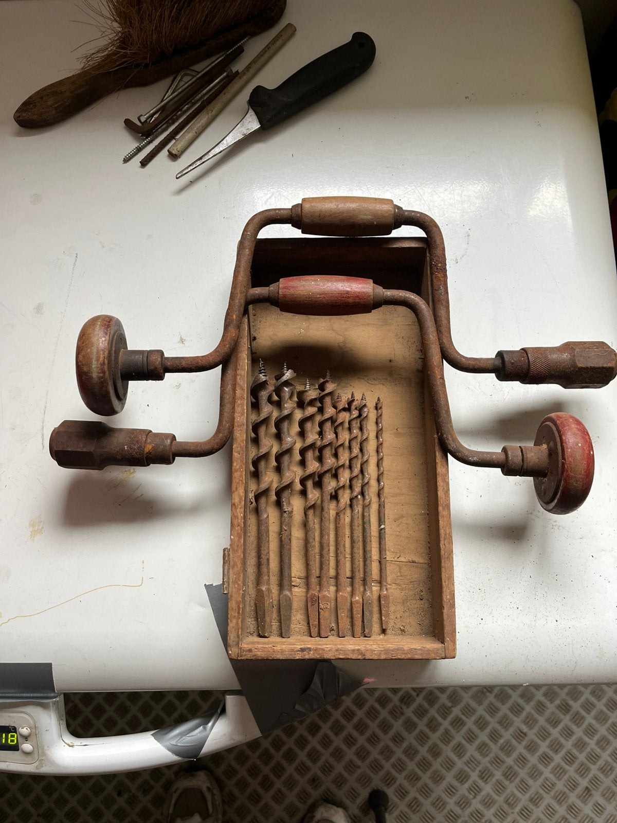 Antieke booromslagen met set slangenboren, Antiek en Kunst, Ophalen of Verzenden