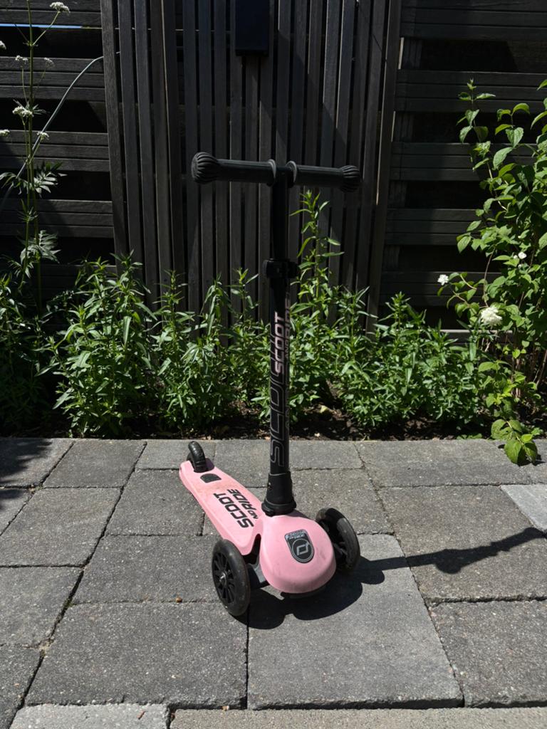 Scoot & Ride Highway Kick LED Step, Fietsen en Brommers, Steps, Ophalen, Zo goed als nieuw, Gewone step