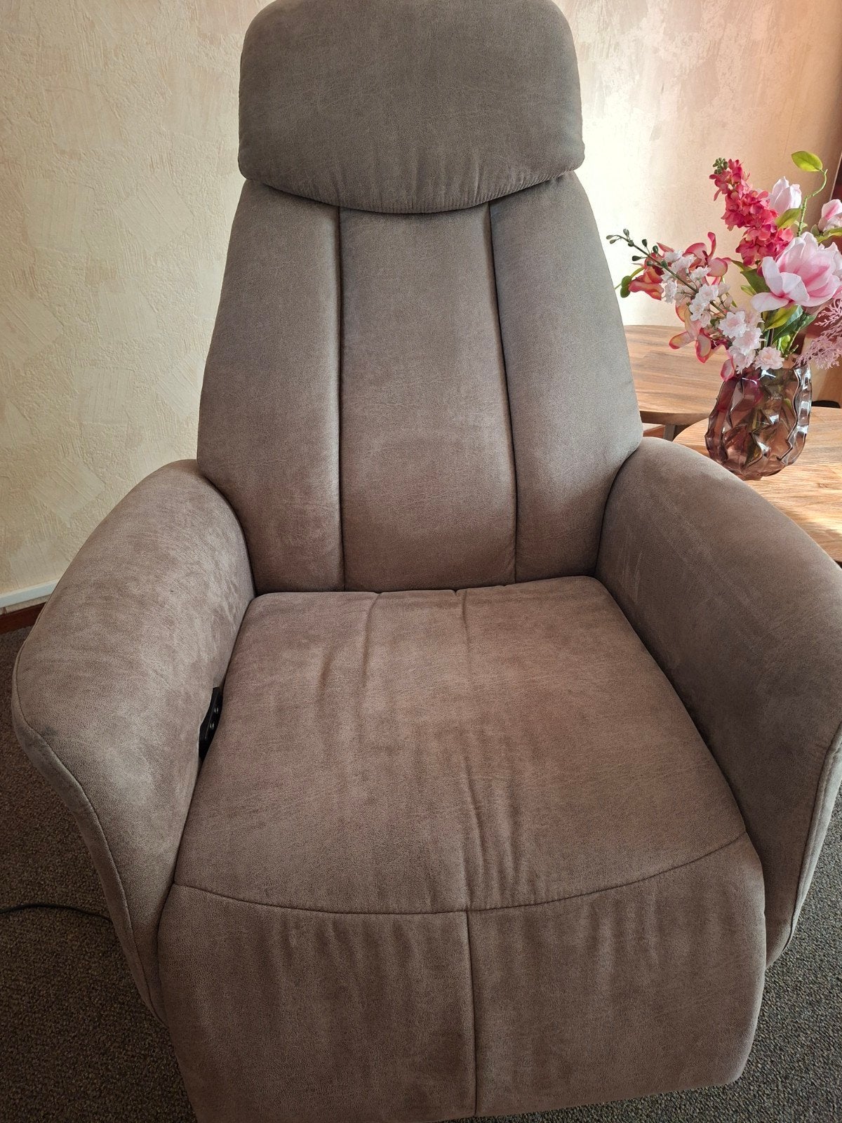 Fauteuil Relax Electrisch Taupe, Huis en Inrichting, Ophalen, Zo goed als nieuw, 75 tot 100 cm, 50 tot 75 cm
