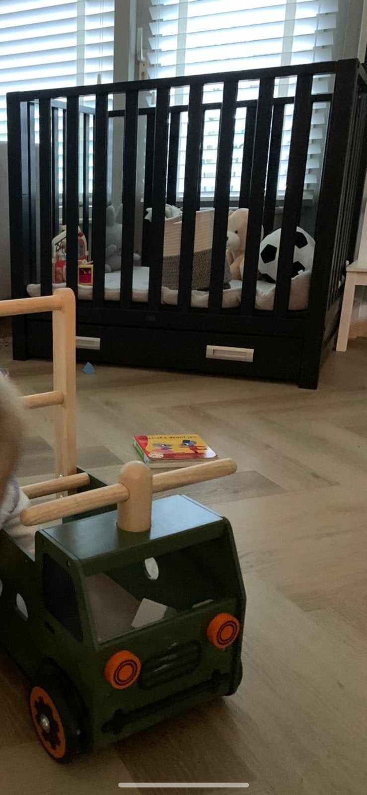 Baby box zwart met lade, Ophalen, Zo goed als nieuw, Lade