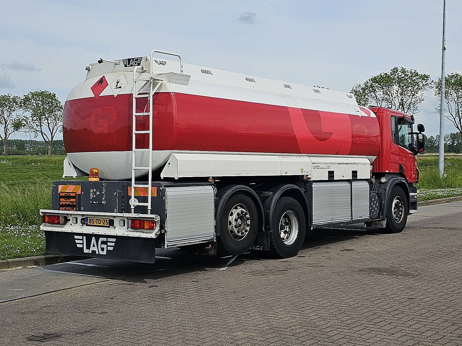 SCANIA P310 6x2*4 fuel 22m3, Auto's, Vrachtwagens, Automaat, Origineel Nederlands, Diesel, 2 stoelen