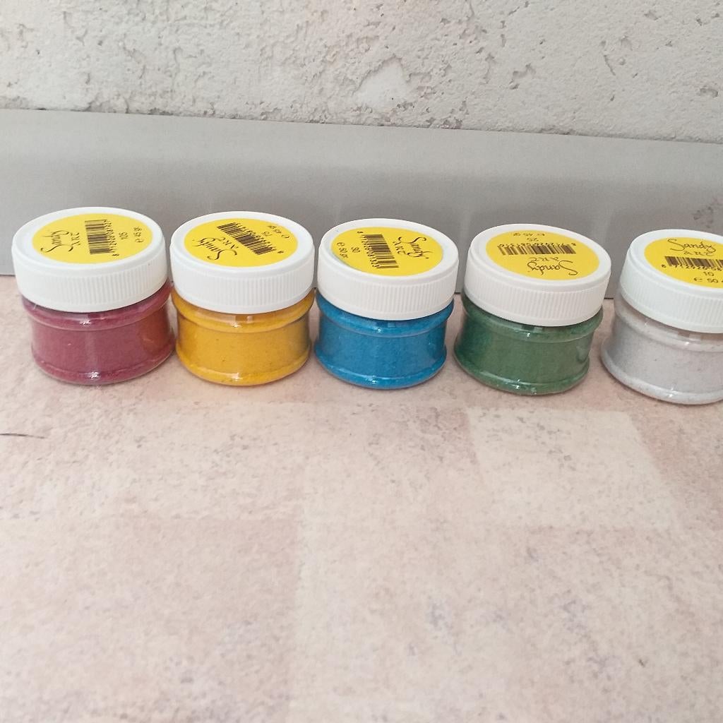 gekleurd zand  om.mee te knutselen, Hobby en Vrije tijd, Knutselen, Ophalen of Verzenden, Nieuw