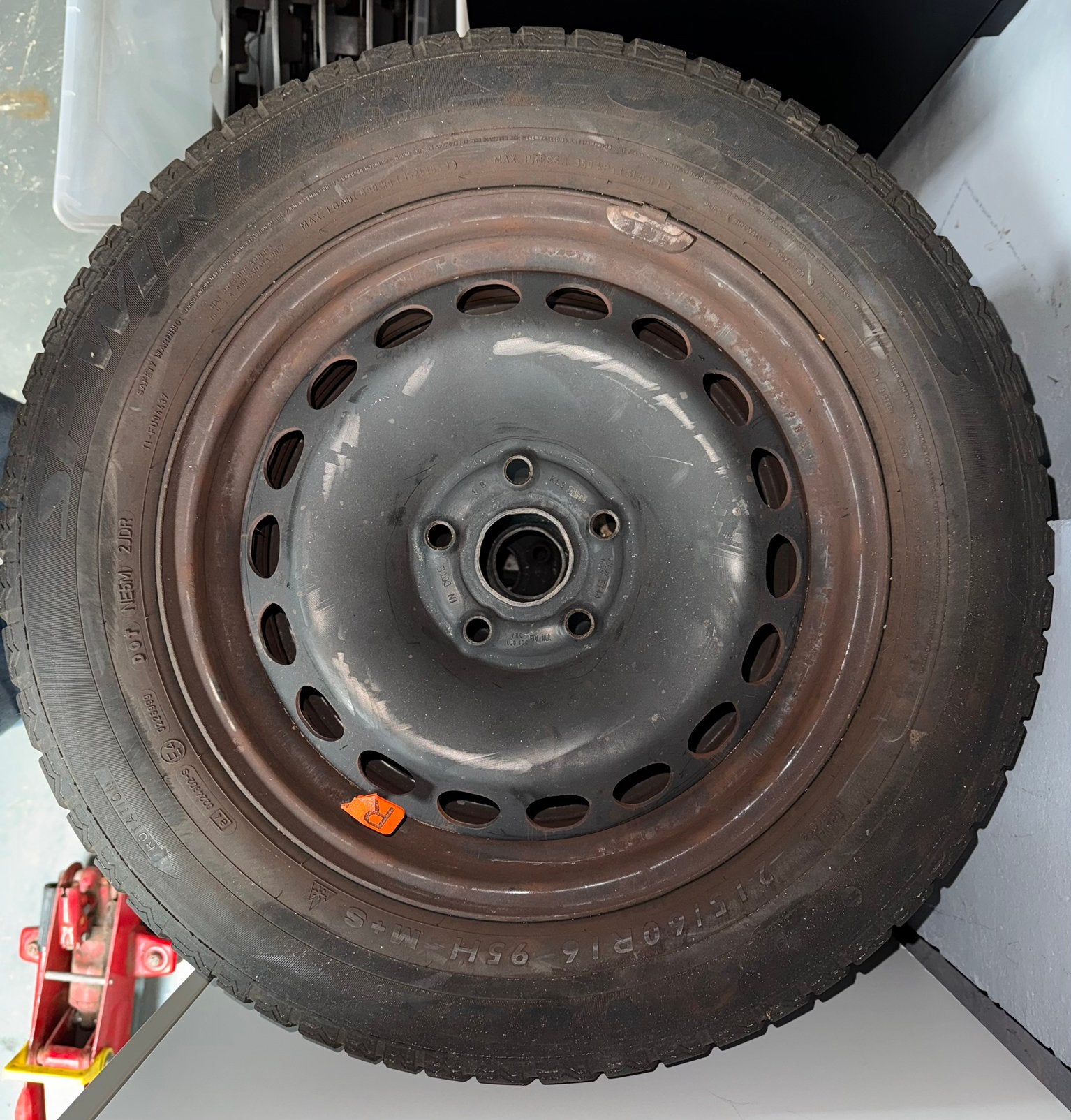 4 Winterbanden op stalen velg, 1 jr. gebruikt, 6,5Jx16 ET44, Auto-onderdelen, Ophalen, 16 inch, Banden en Velgen, Winterbanden