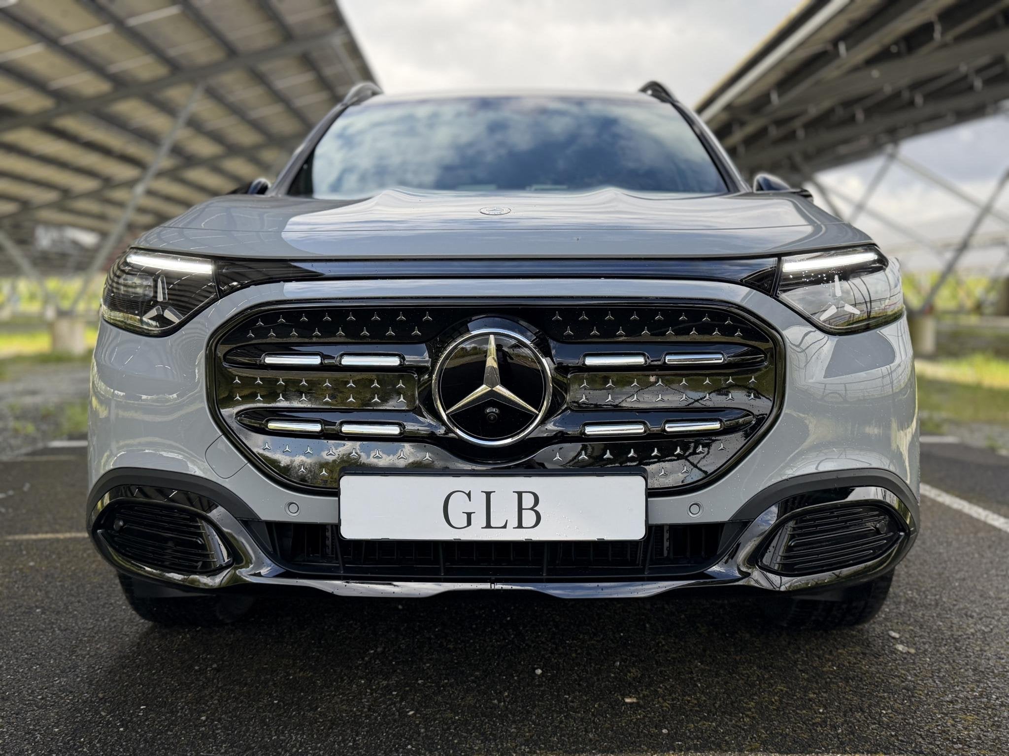 Mercedes-Benz GLB 250+ Business Solution Luxury 7p. 85.5 kWh, Auto's, Achterwielaandrijving, Zwart, 626 km, 7 stoelen