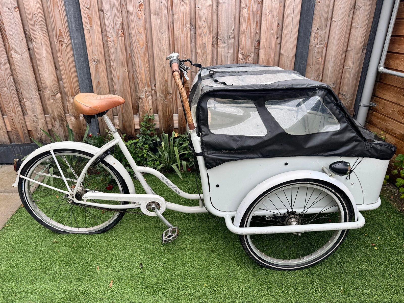 Johnny loco bakfiets met huif, Ophalen, Gebruikt, Huif, 2 kinderen