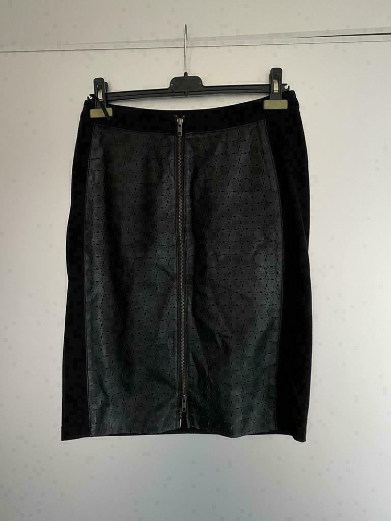 E1074 DIDI: maat S=36 imitatie-leren rok rokje zwart, Kleding | Dames, Rokken, Zwart, Didi, Ophalen of Verzenden, Zo goed als nieuw