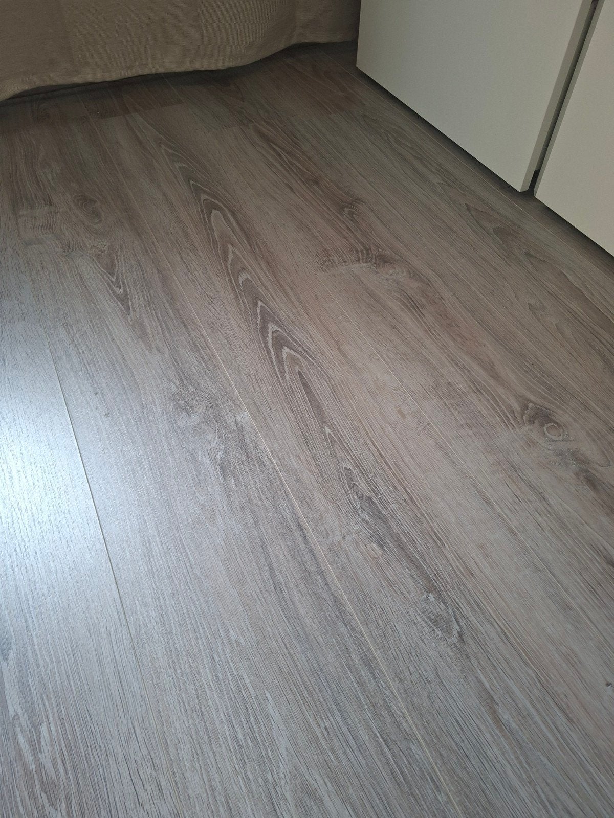 bruin /grijs kliklaminaat gratis., Ophalen, Gebruikt, 50 tot 150 cm, 10 m² of meer