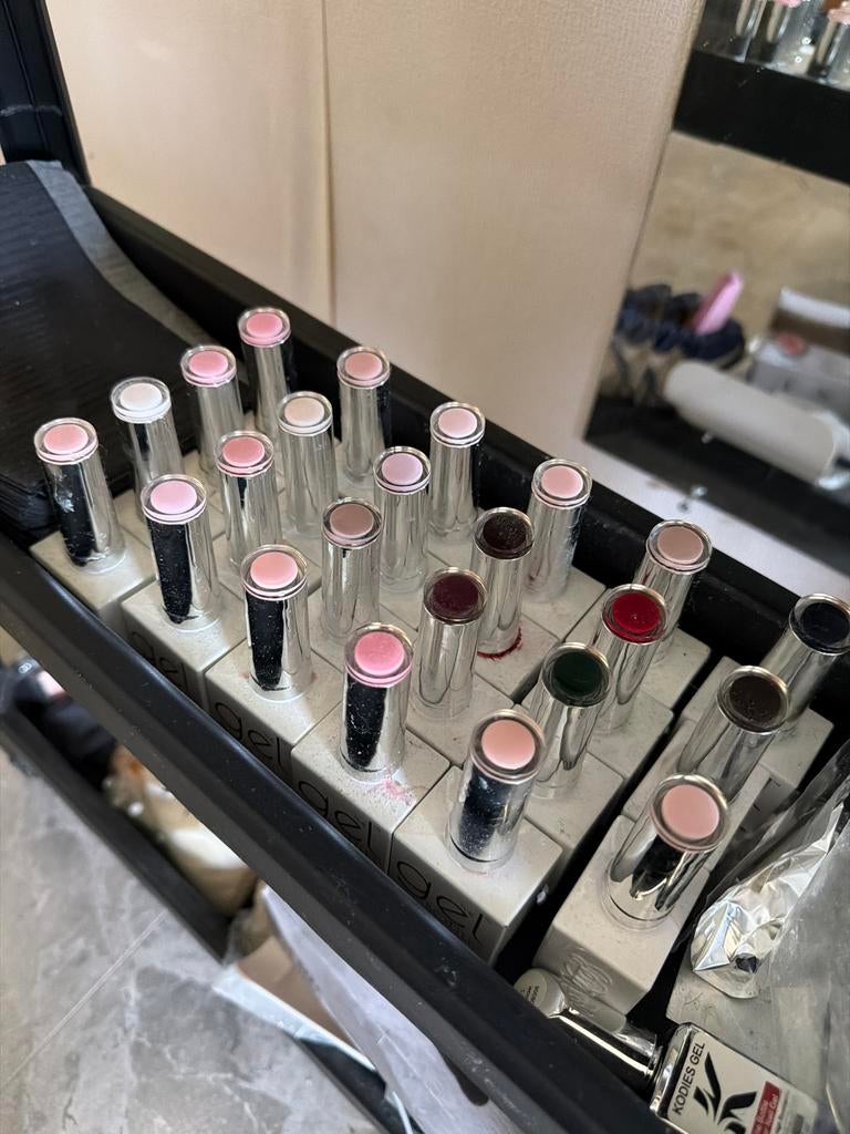 BIAB 28 kleuren, Ophalen, Zo goed als nieuw, Overige kleuren, Handen en Nagels