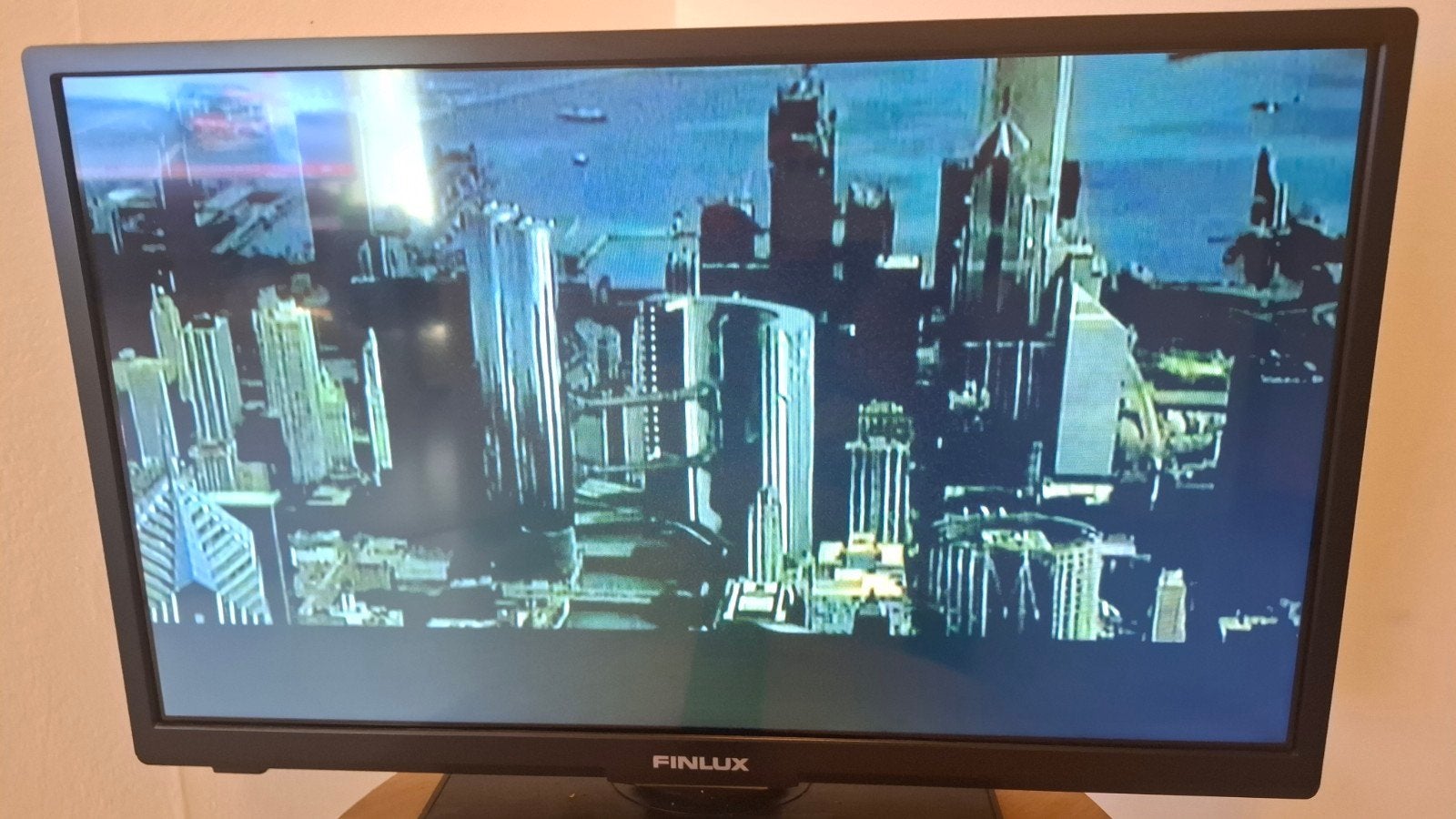 Finlux televisie 60 cm, met ingebouwde dvd speler, LED, 50 Hz, HD Ready (720p), Zo goed als nieuw