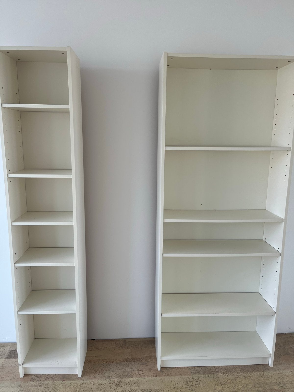 Twee Billy kasten gratis af te halen in Zandvoort, Ophalen, Met plank(en), Minder dan 50 cm, Gebruikt