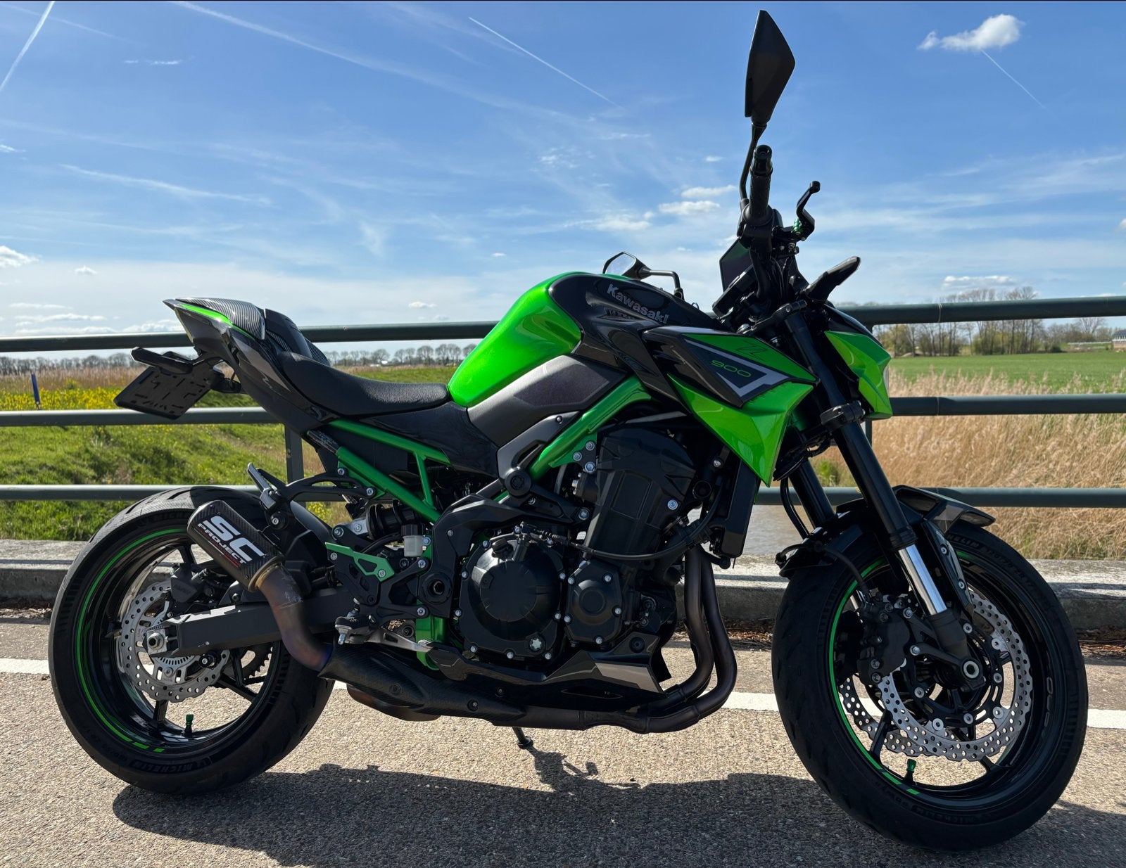 Kawasaki Z900 (70kW) - A2 te begrenzen - SC Project uitlaat, Motoren, Motoren | Kawasaki, Sportuitlaat, 4 cilinders, 948 cc, Gebruikt