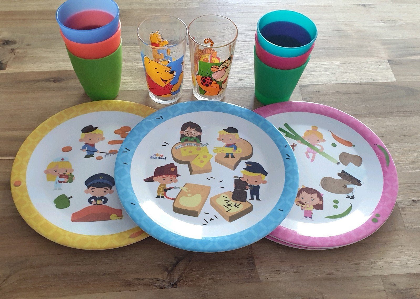 Kinder servies, kaarsjes en uitsteekvormpjes, Ophalen, Gebruikt