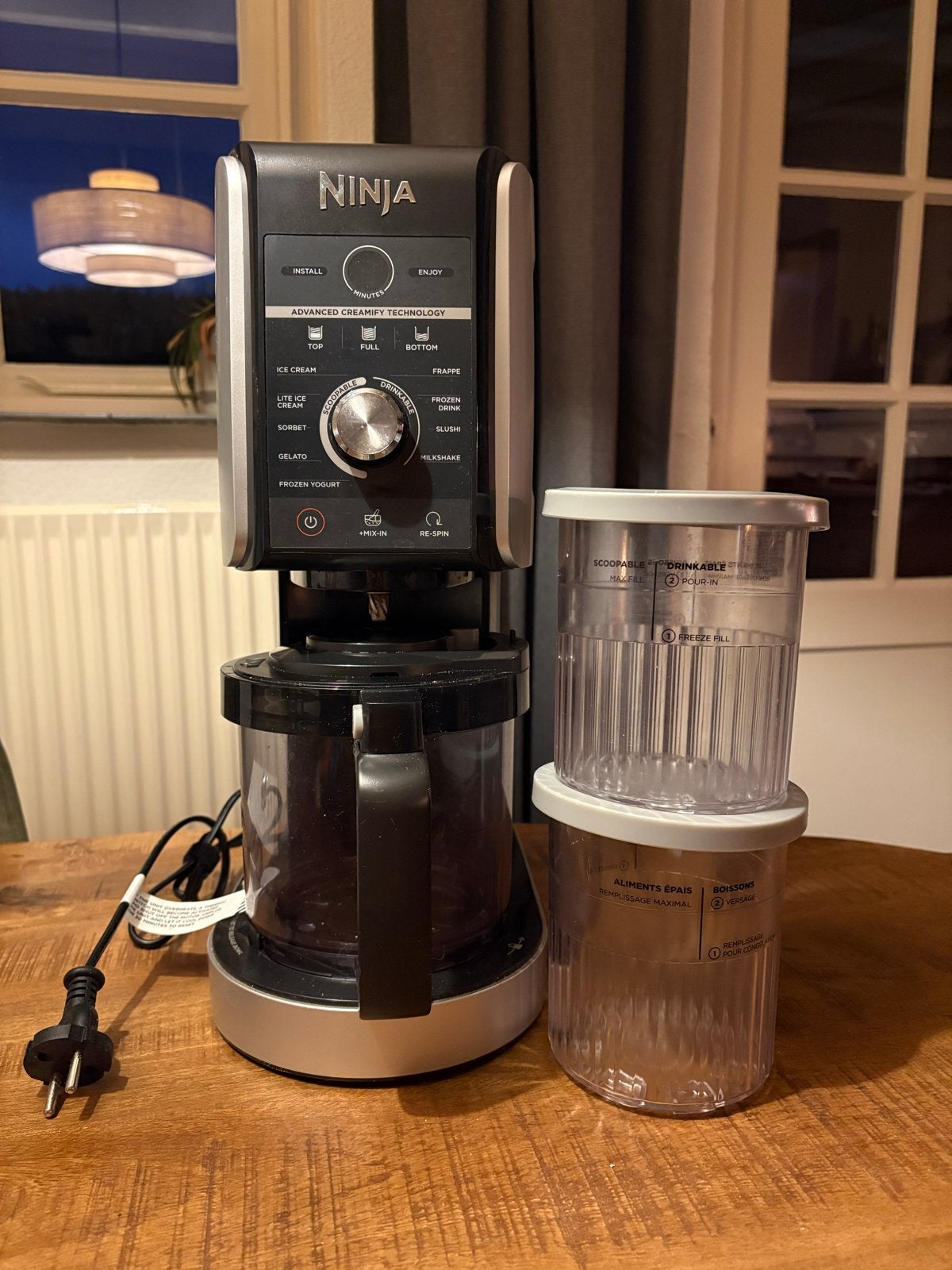 Ninja Creami deluxe ijsmachine te koop inclusief 3 ijsbakken, Witgoed en Apparatuur, IJsmachines, Ophalen of Verzenden, Zo goed als nieuw