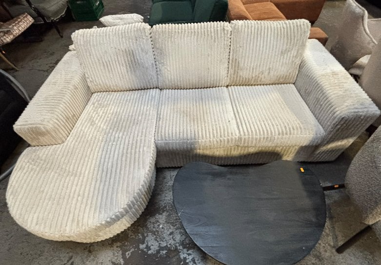 beige hoekbank met ronde lounge-eiland (vlekken) 95L x 255B, Gebruikt, Spaarneweg 75b Cruquius, Ophalen of Verzenden, Roxzz design