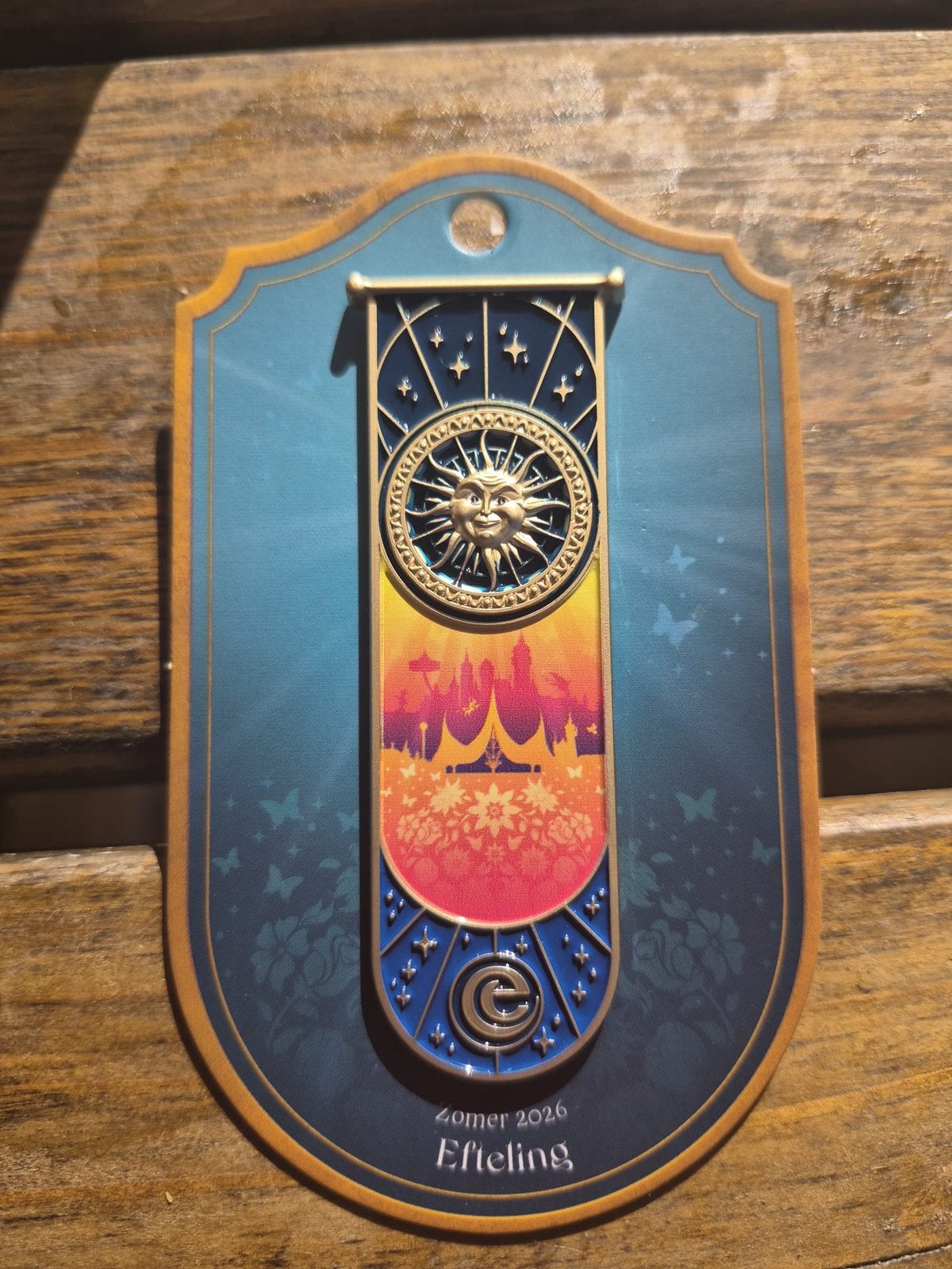 Efteling zomer pin nr 5, Verzamelen, Efteling, Ophalen of Verzenden, Nieuw, Button of Speldje