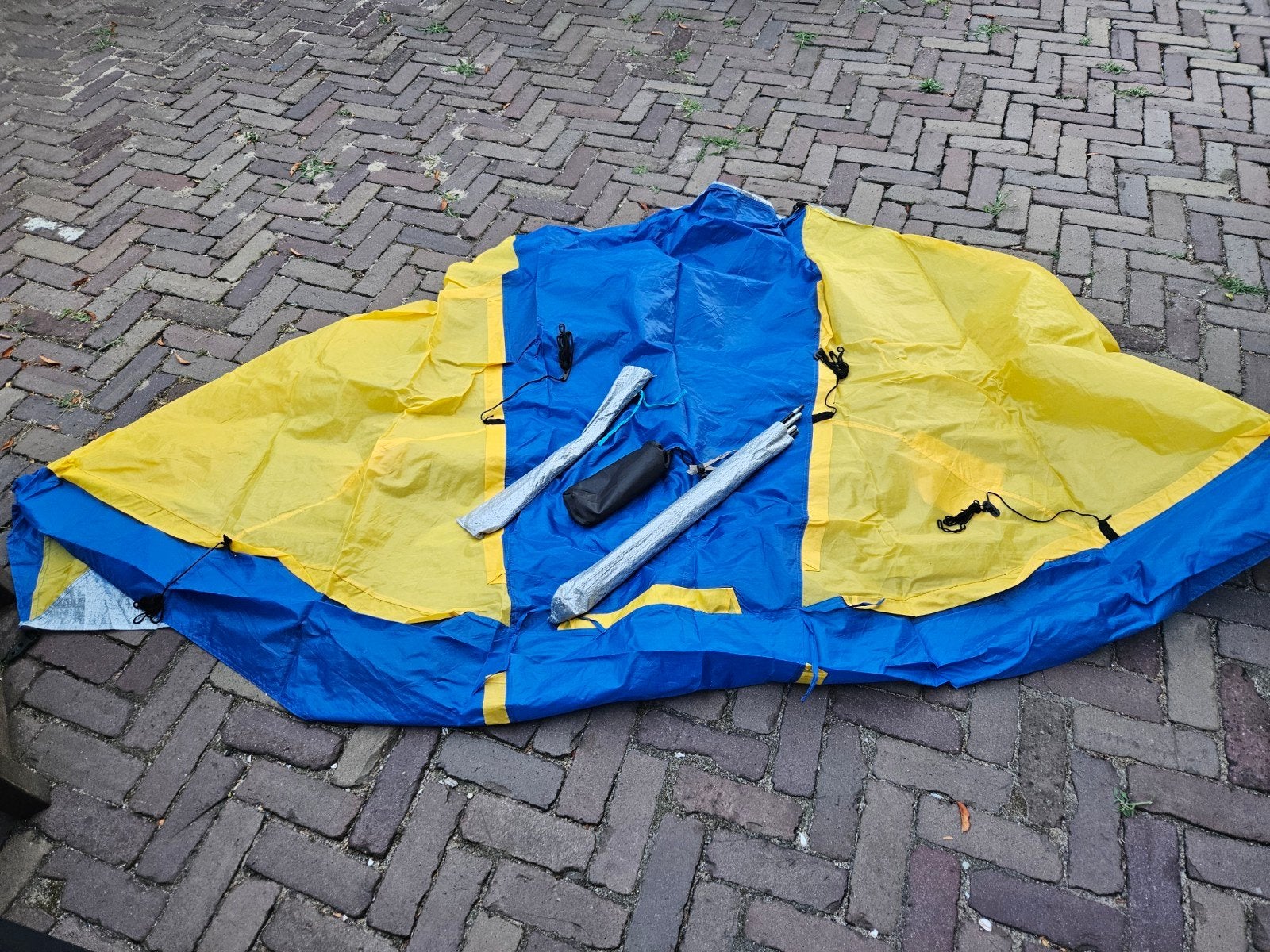 Strand tent, Ophalen