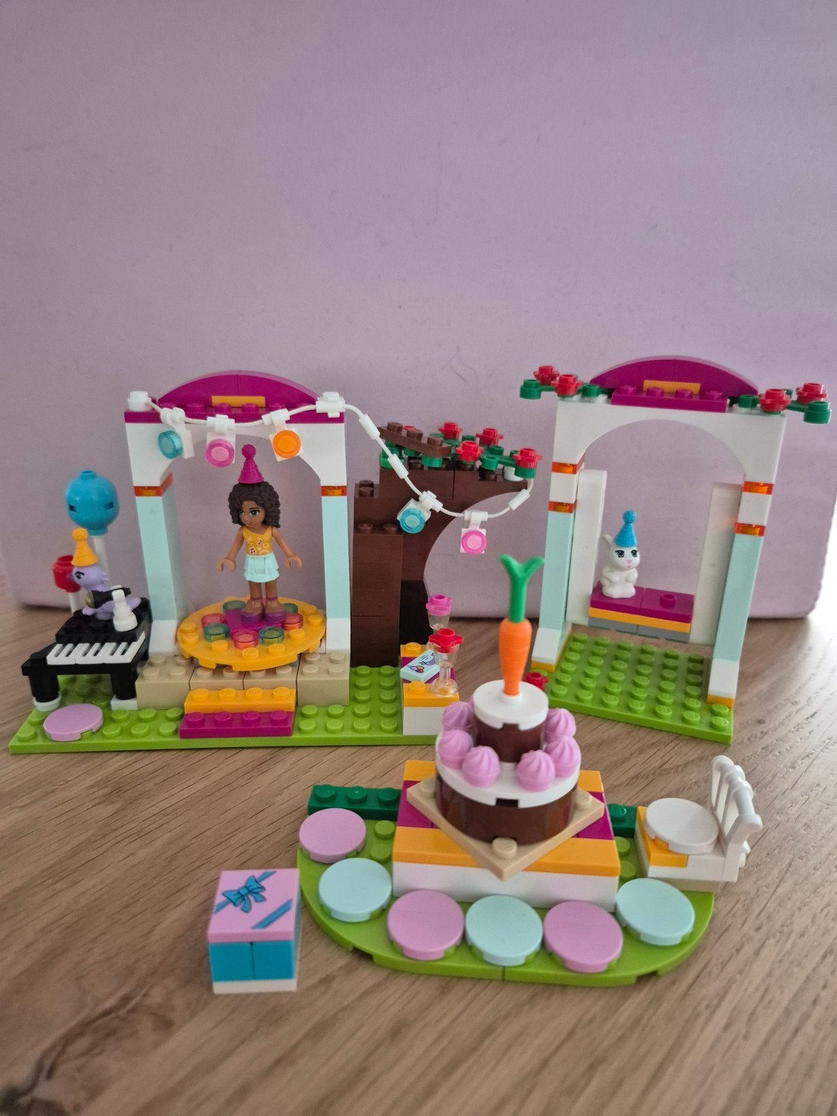 Lego Friends Feestje met taart en figuurtjes, Ophalen of Verzenden, Gebruikt, Lego