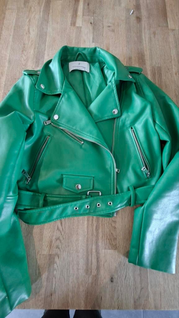 Stradivarius bikerjasje groen M, Maat 38/40 (M), Ophalen of Verzenden, Zo goed als nieuw, Stradivarius