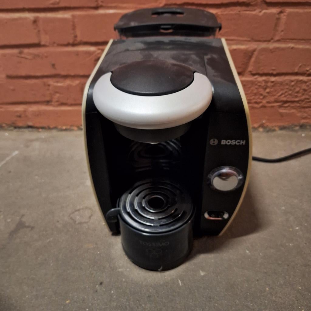 Bosch Tassimo koffiepadmachine - Goedkope koffiepads, Witgoed en Apparatuur, Koffiezetapparaten, Ophalen of Verzenden, Gebruikt
