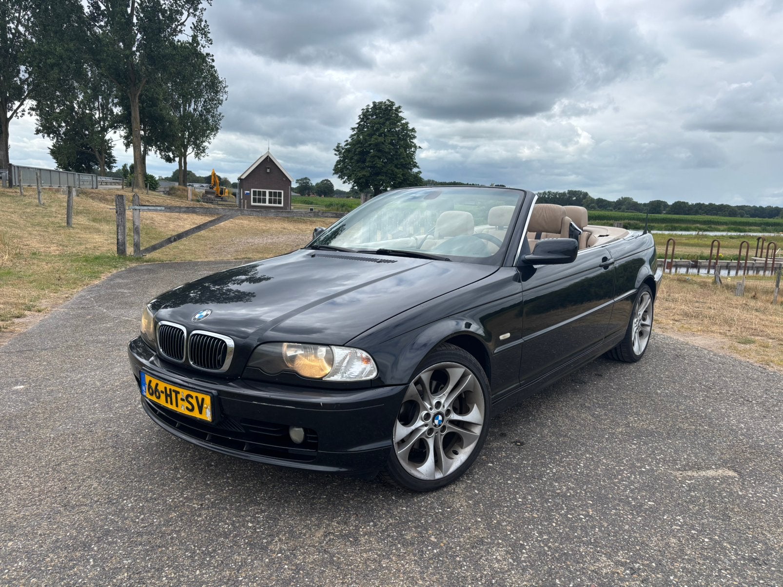 BMW 3-Serie 2.2 CI 320 Cabriolet AUT 2001 Zwart, Achterwielaandrijving, Cabriolet, 4 stoelen, Zwart