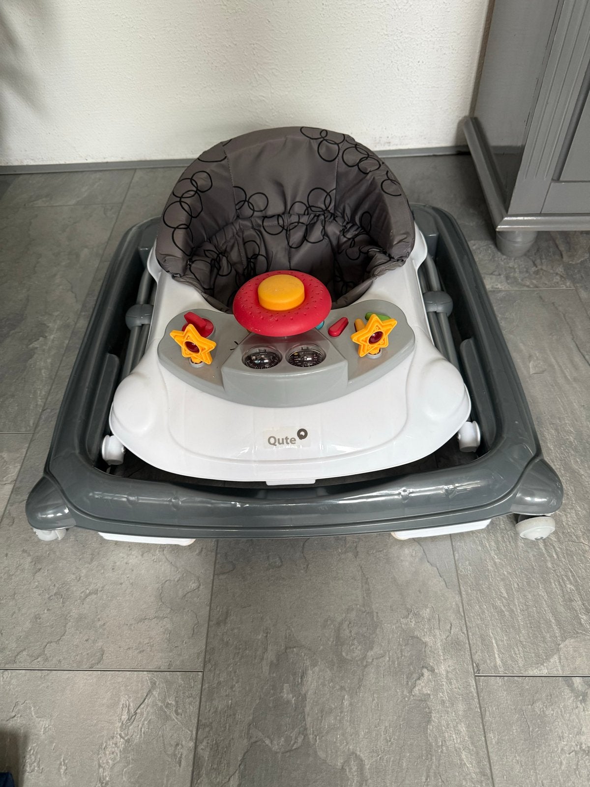 Qute Babywalker - Nieuw slechtst 2 keer gebruikt, Ophalen, Nieuw, Overige typen, Met geluid