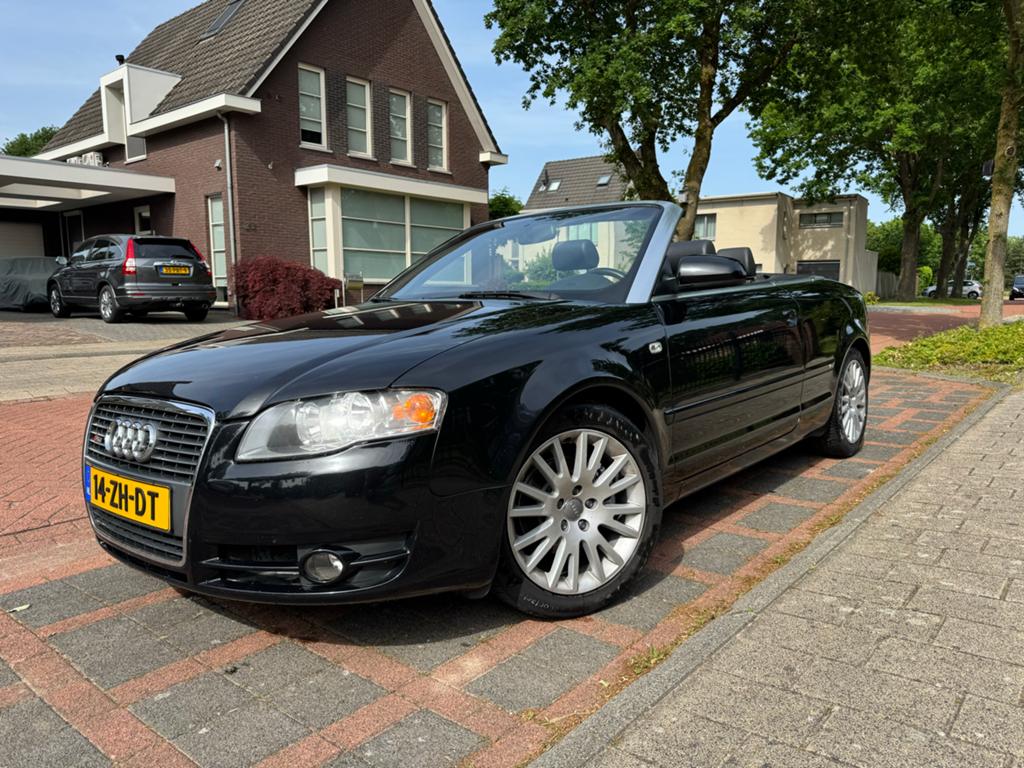 Audi A4 Cabrio ProLine S groot onderhoud gehad, Voorwielaandrijving, Zwart, 4 cilinders, Cabriolet