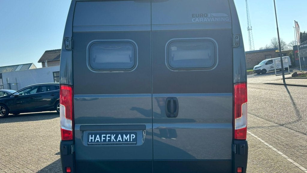 VANTourer 630 L 180pk automaat, Hefbed,virtuele cockpit, Caravans en Kamperen, Automaat, Koelkast, Fiat, 6 tot 7 meter