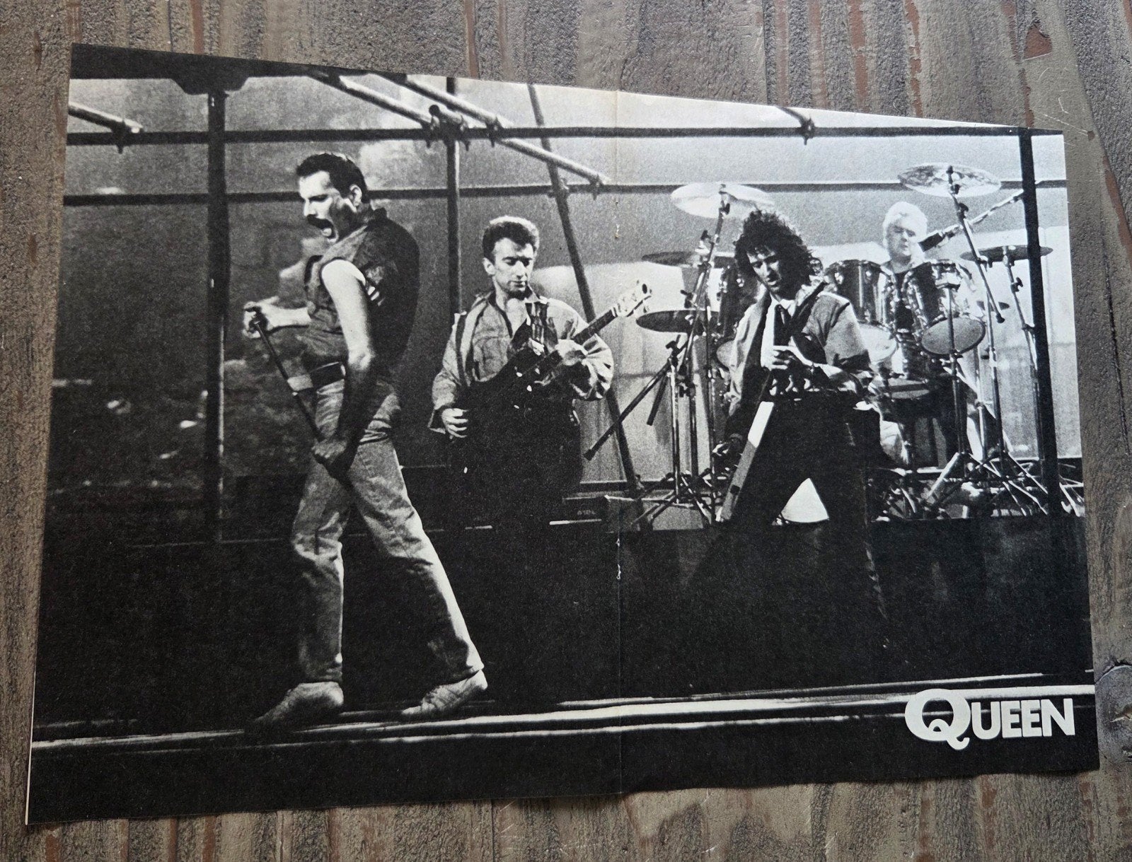 Vintage Queen Poster - Zwart-wit, Ophalen of Verzenden, Zo goed als nieuw, A1 t/m A3, Film en Tv