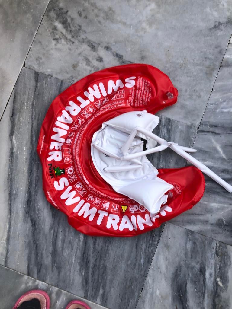 Swim trainer Rood en wit, Ophalen of Verzenden, Gebruikt, Jongen of Meisje