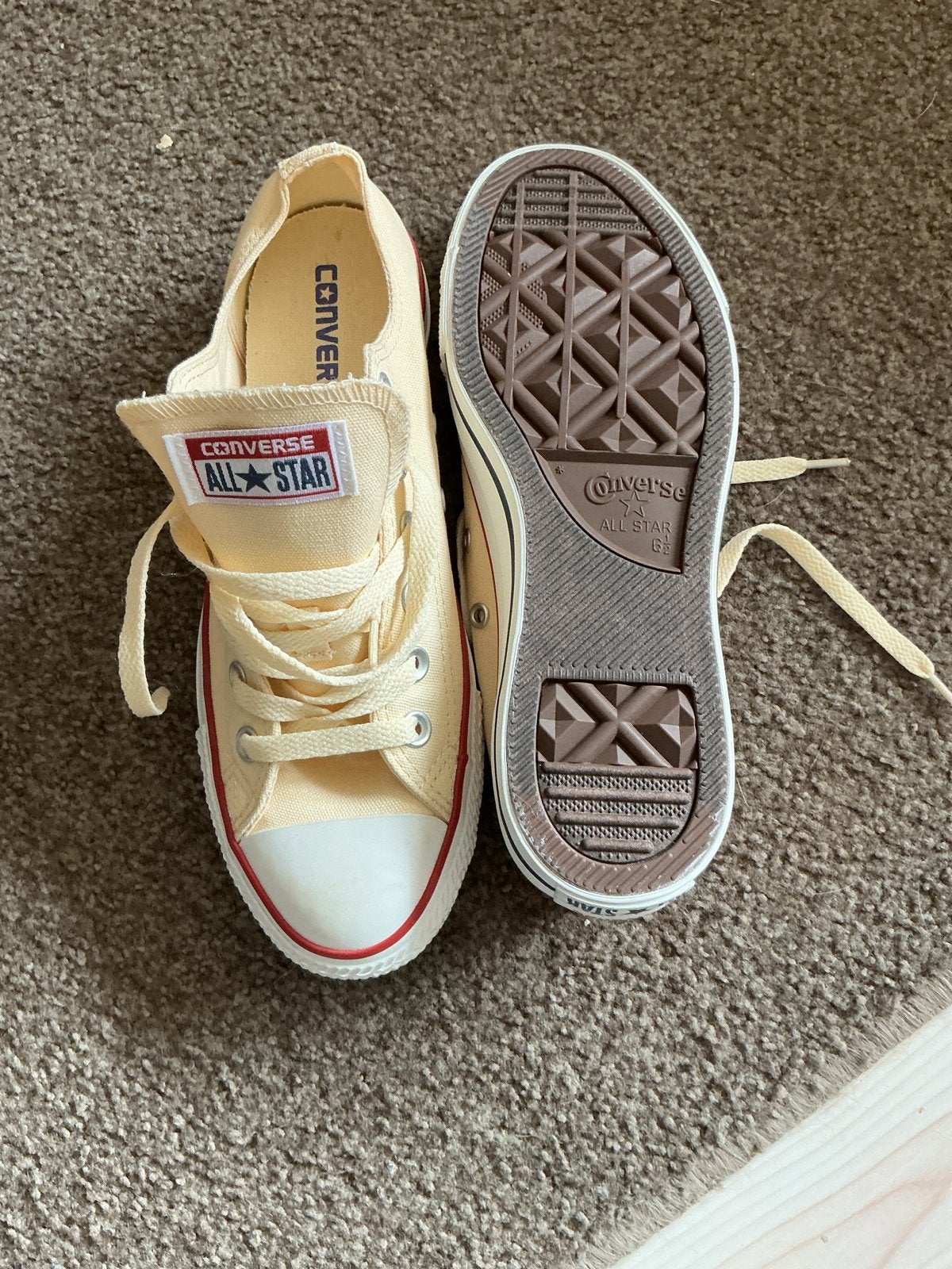 Nieuwe Converse All Star sneakers - Maat 39.5, Ophalen, Nieuw, Beige, Sneakers of Gympen