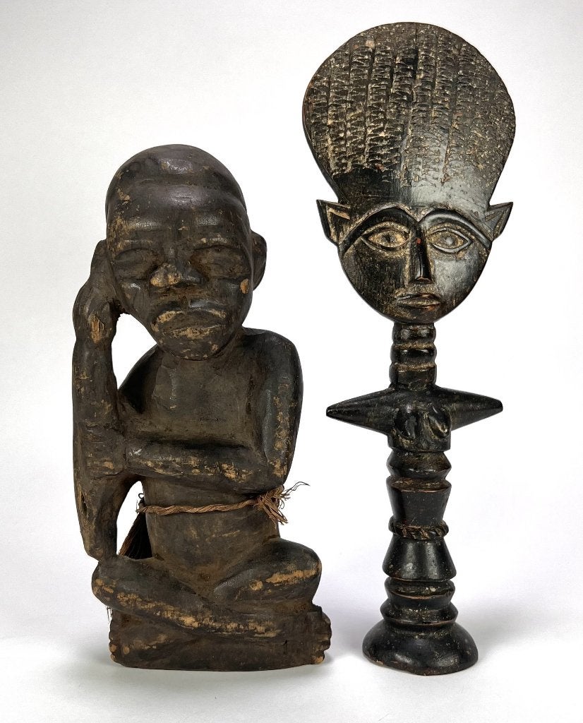 1369. Houten beelden, West-Afrika – Akua'ba en denker