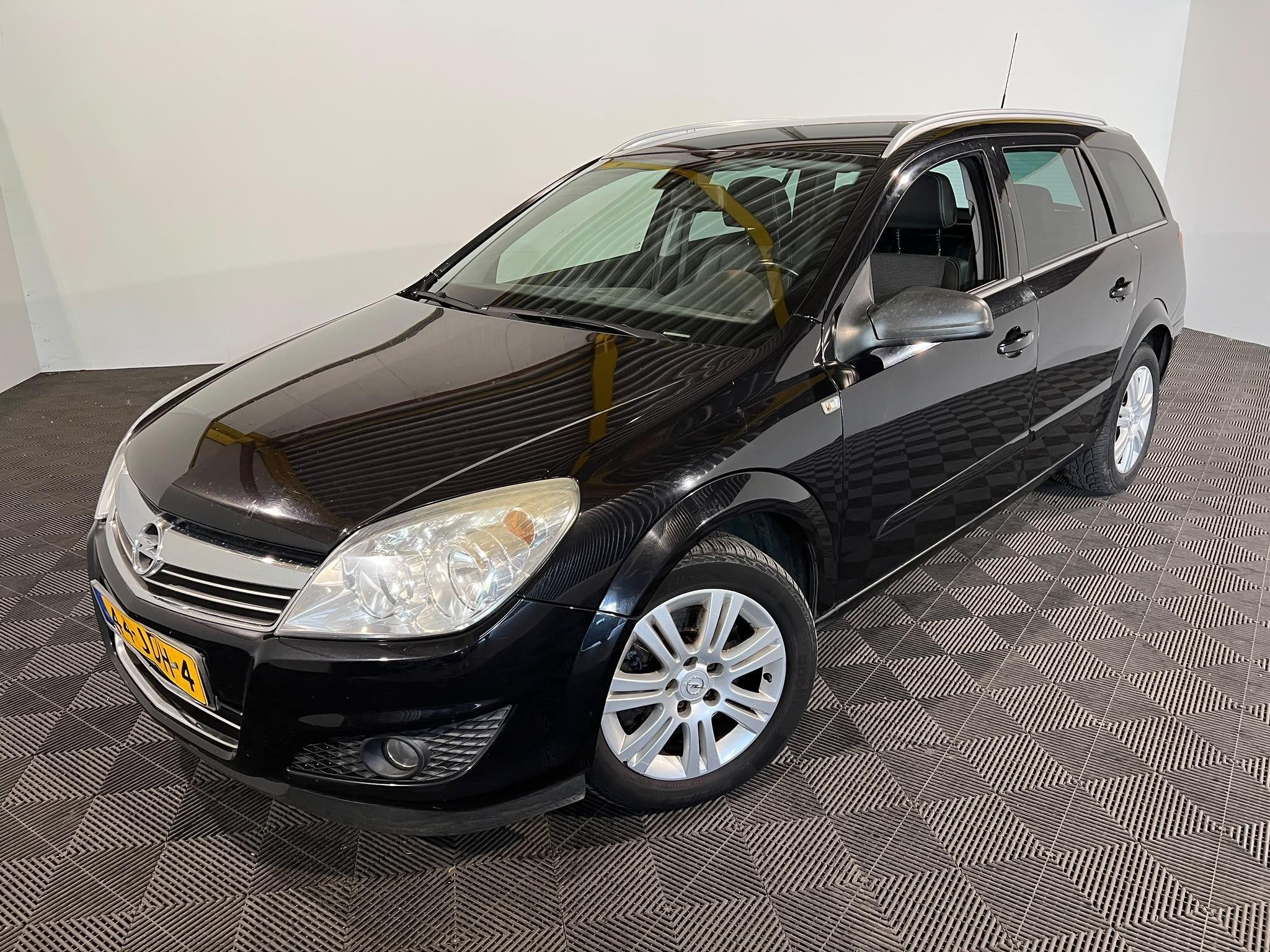 Opel Astra Wagon 1.7 CDTi Cosmo, Voorwielaandrijving, 125 pk, Gebruikt, Zwart