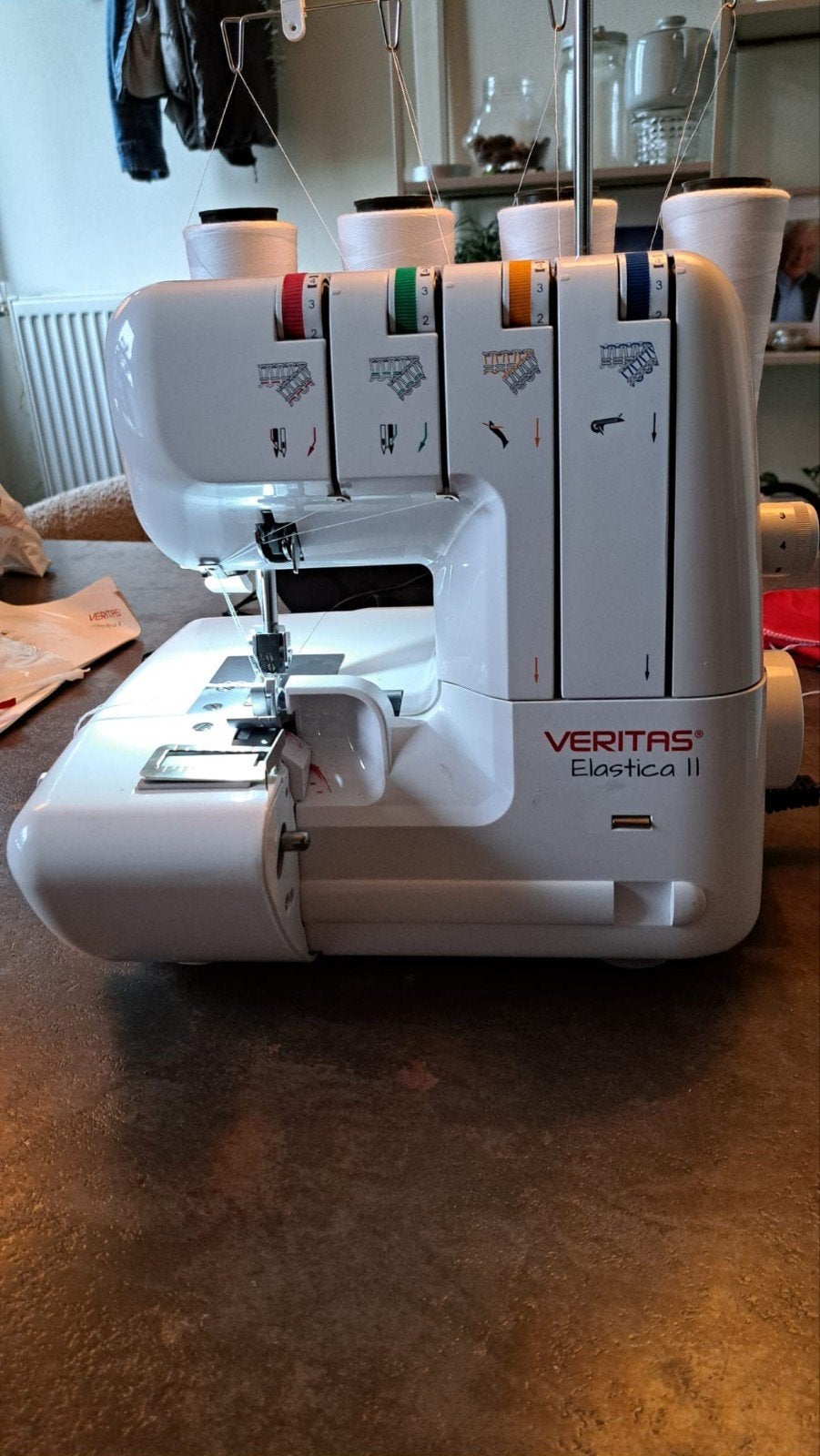 Veritas Elastica II Lockmachine - Zo goed als nieuw, Hobby en Vrije tijd, Ophalen of Verzenden, Zo goed als nieuw, Lockmachine