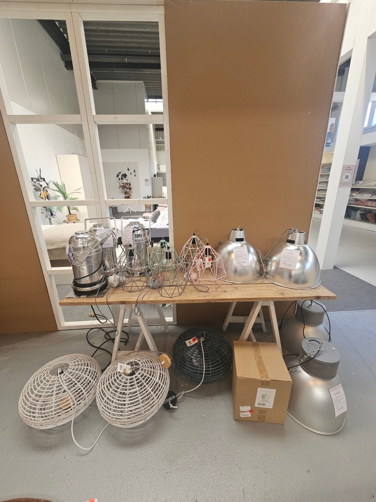 Showmodel outlet lampen, Ophalen