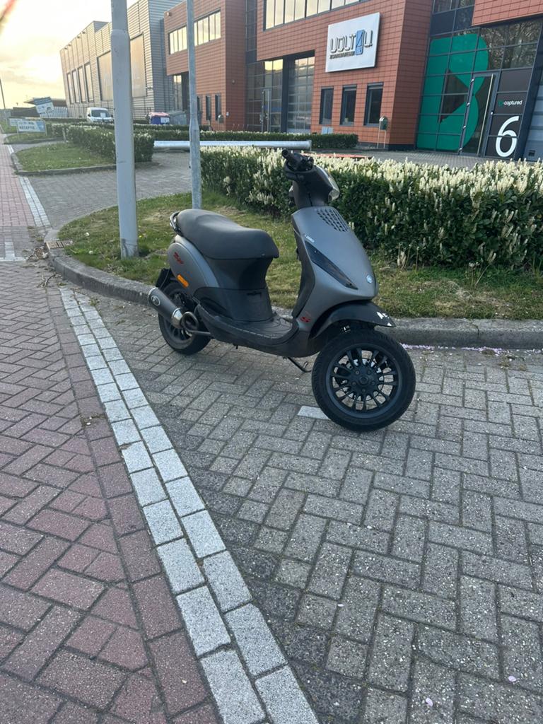 Zip 80cc, Ophalen