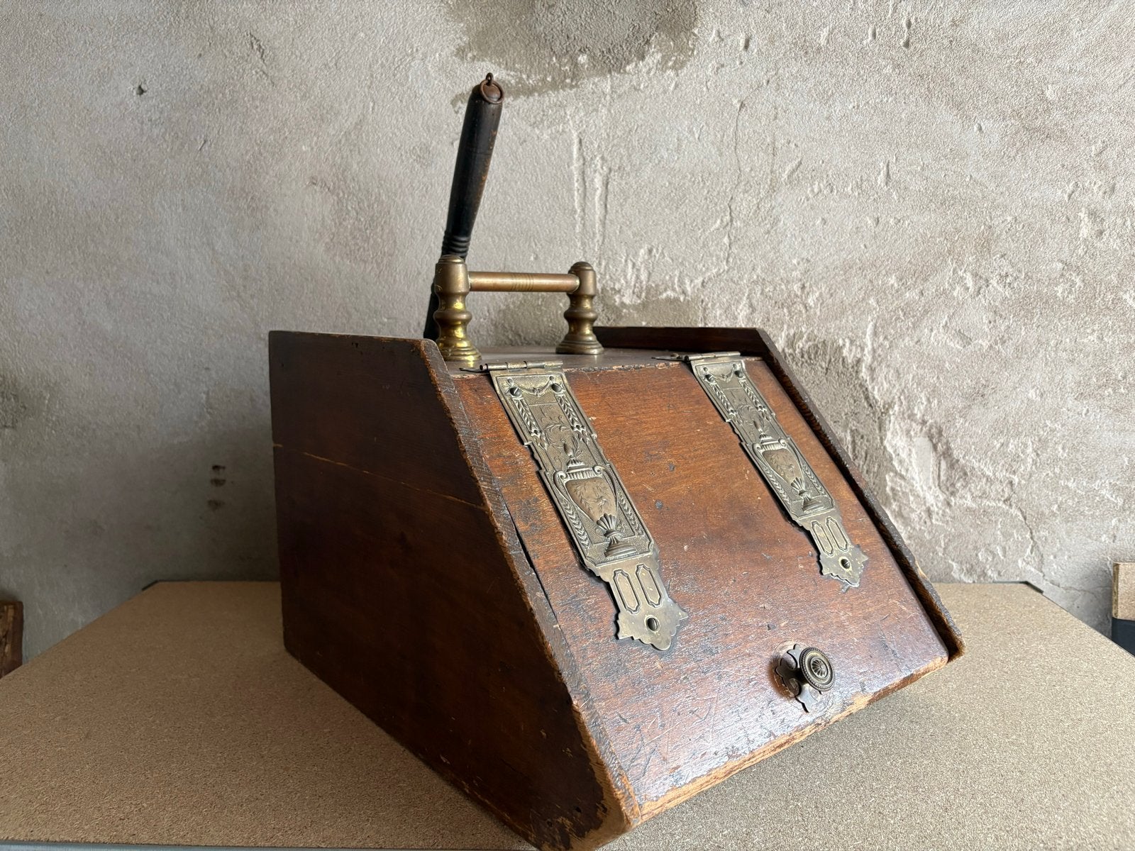 Antieke kolenkit met schep - Hout en messing, Ophalen of Verzenden